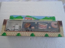 DUNKIN DONUTS  DIE CAST 1:64 TRACTOR  CONTAINER TRAILER