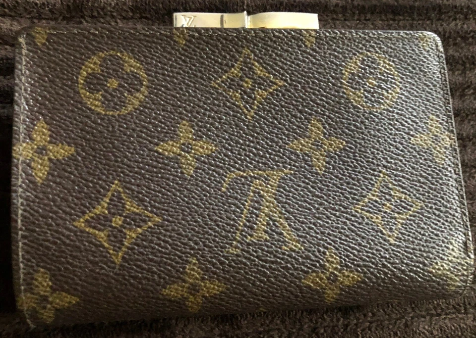 Cartera Louis Vuitton vintage con monograma con bloqueo de beso Foto 2 de 4