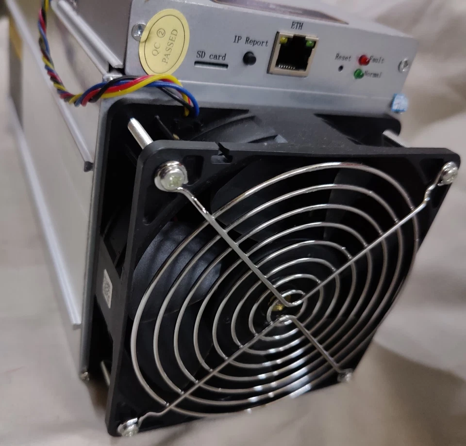 BITMAIN AntMiner S9_13.5T  ASIC Bitcoin Miner with Power Supply - Image 4 of 4