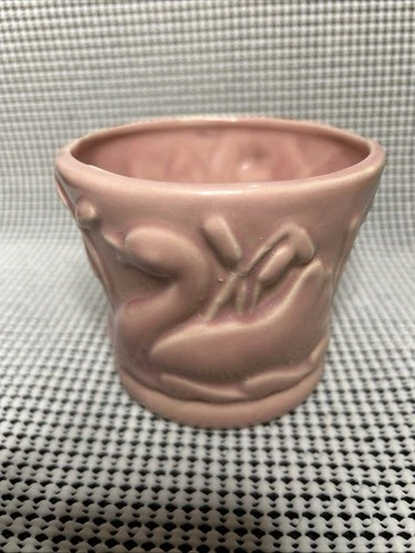 MCCOY SMALL PINK FLOWER POT PLANTER SWANS & CATTAILS 3.25 X 3.5"