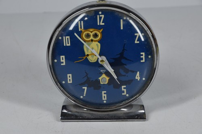 #ad Vintage Halloween Spooky Owl Wind Up Alarm Clock Diamond Parts Repair $49.99