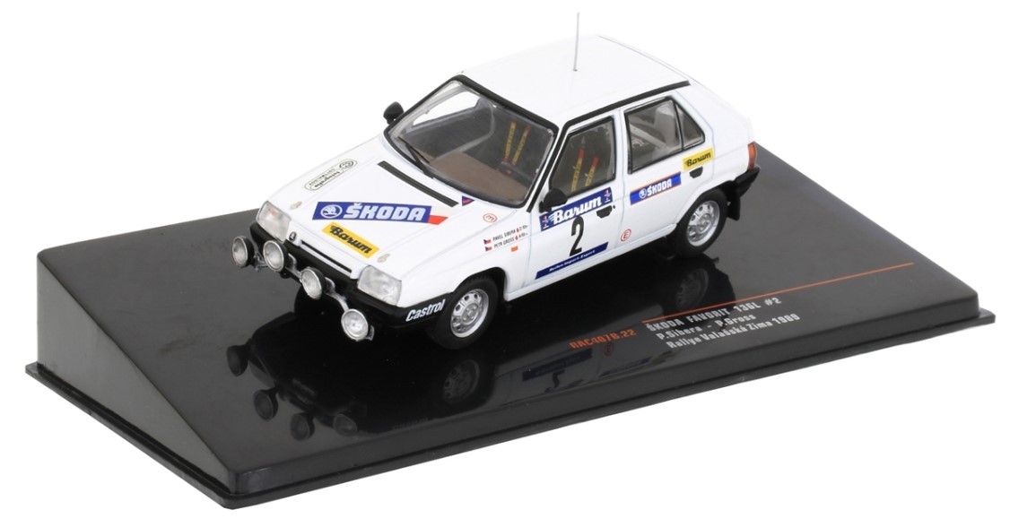 SKODA Favorit 136 L miniature automobile 1/43 métal voiture de rallye 1989