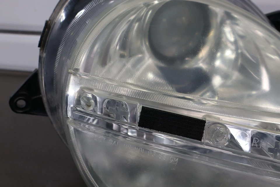 Faro delantero derecho Chevy SSR 2003-2006 OEM Foto 3 de 4