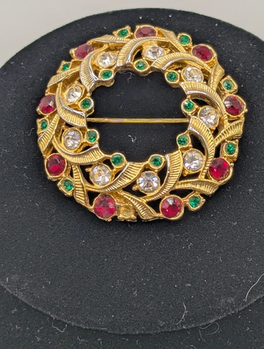 Vintage Eisenberg Ice Brooch Pin Gold Tone Wreath Signed