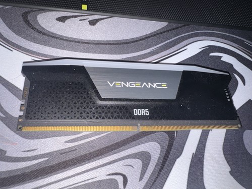 CORSAIR Vengeance RGB DDR5 RA 32GB (2 x 16GB) 6400hz C36 eoria de