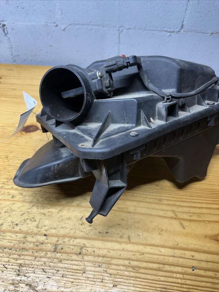 Air Cleaner Box 2.0L Fits 14-17 Buick REGAL - Image 4 of 4