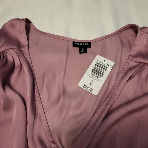 Torrid Womens Peplum Satin Smocked Waist Top Size 4 New With Tags Plus size - Picture 9 of 9