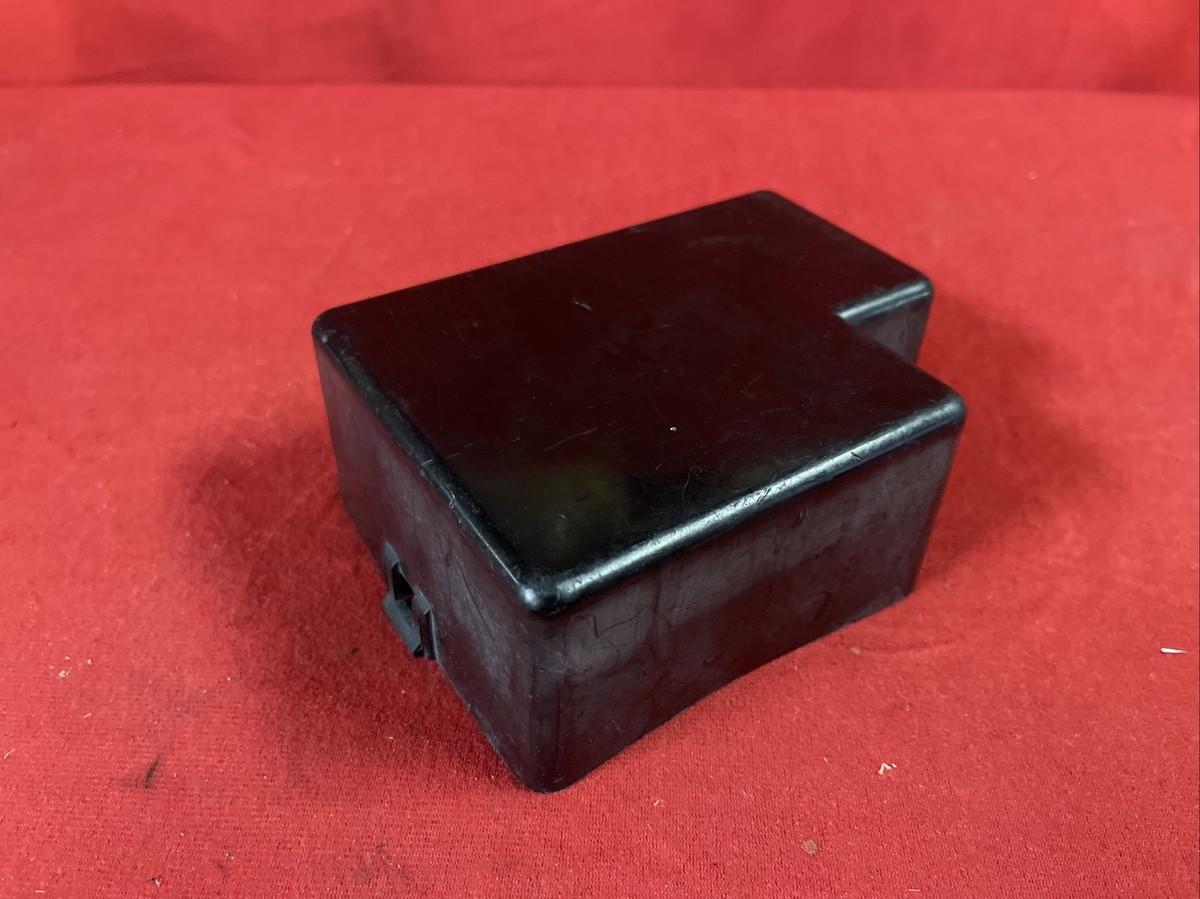 1984-1989 Nissan 300zx Z31 Engine Fuse Relay Box Cover OEM