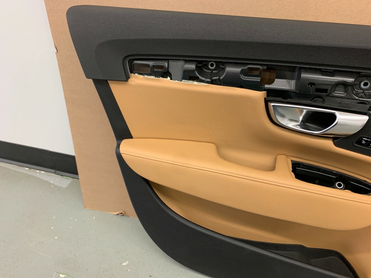 18-20 Volvo S90 Left Front Door Interior Panel Mortiz Leather