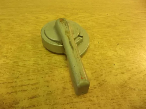 Cutler Hammer Eaton Operating Handle *FREE SHIPPING*
