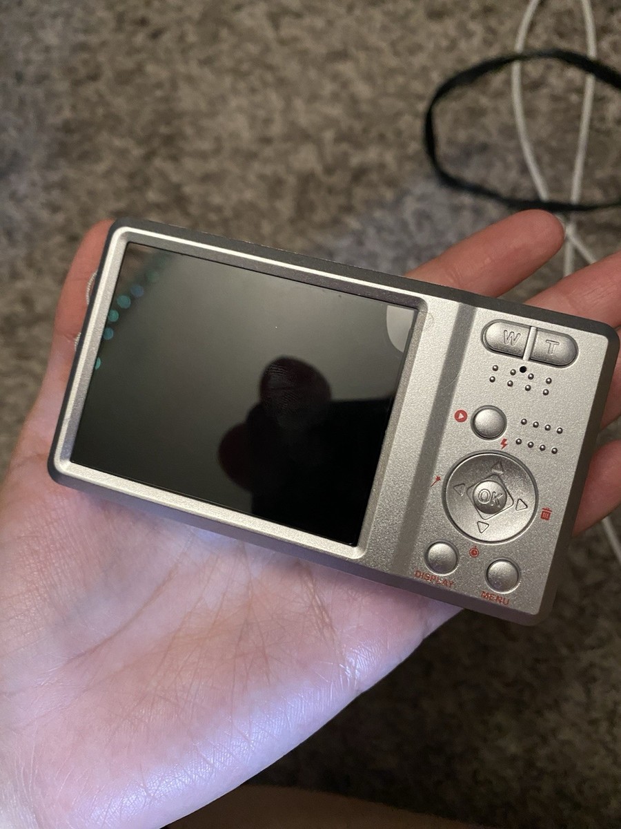 デジタルカメラ Lola Digital Camera Lola Essential Digital Camera Bundle | Urban Outfitters