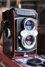 Yashica 635 TLR Camera w/ Case, Hood  Cap