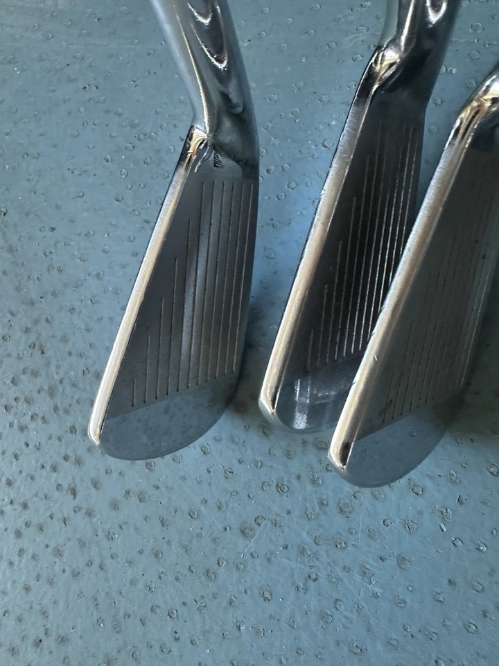 Mizuno MP-33 Grain Flow Forged Irons Set (3-PW) Golf Pride Grips -  Dynamic Gold - Image 4 of 4