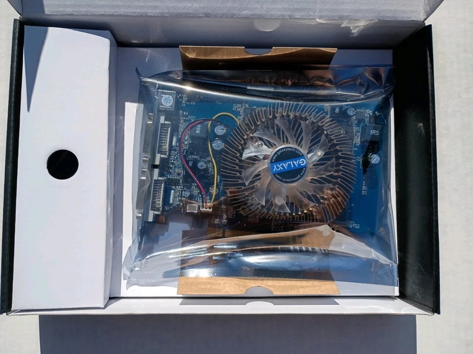 Galaxy NVIDIA GeForce 9500 GT 1GB DDR2 SDRAM PCI-E Opened Box - Image 3 of 4