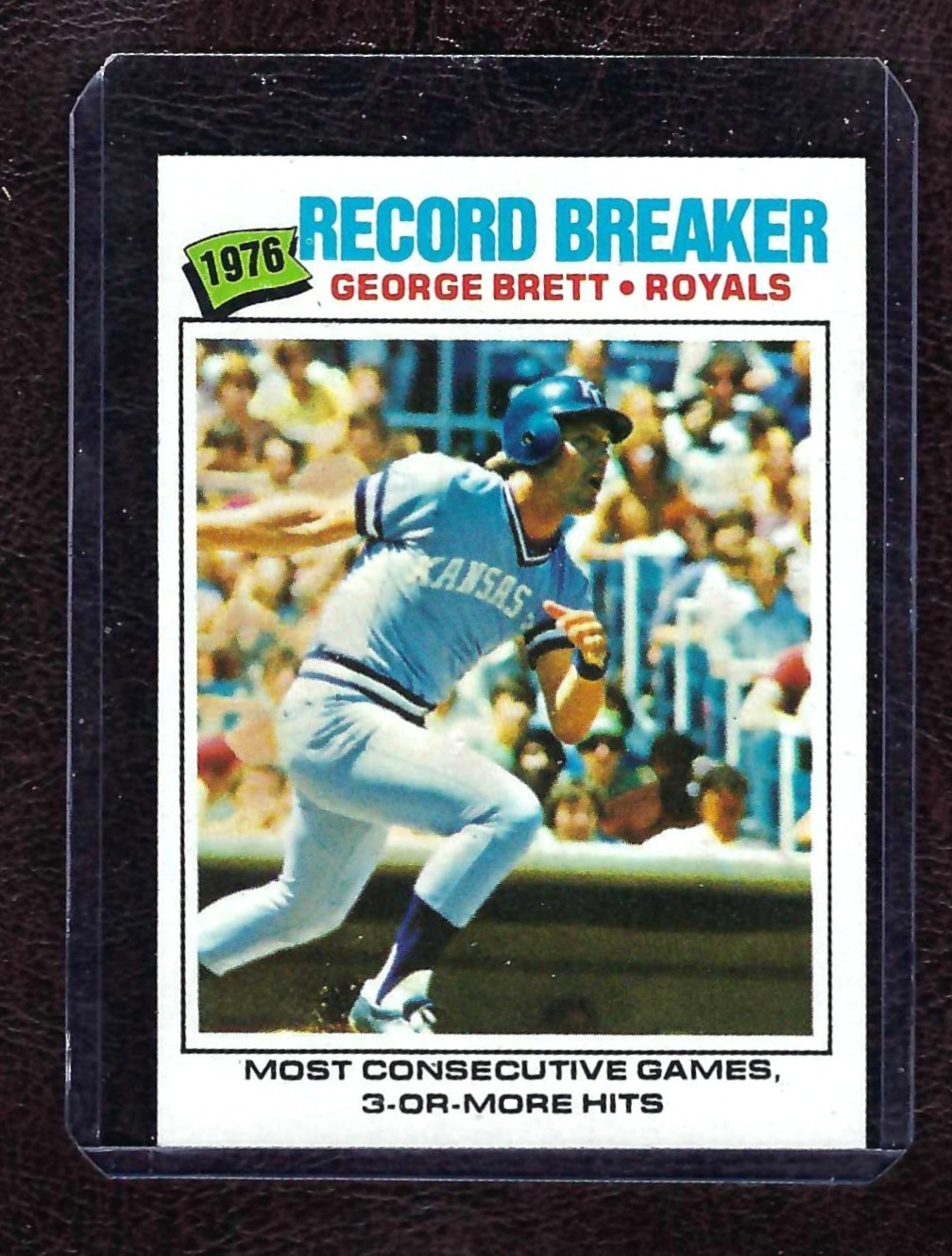 George Brett #231 Baseball Cards 1977 Topps trading card — raw and PSA graded price guide