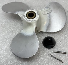 OMC 1967 Johnson Evinrude 9.5 hp Outboard Motor Propeller Prop Assembly 377635
