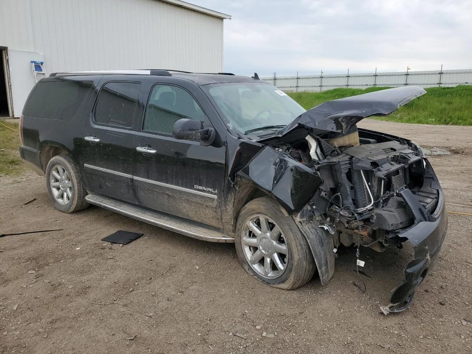 Used Front Left Door Assembly Front fits: 2014 Gmc Yukon xl 1500 Front Left Grad - Image 4 of 4