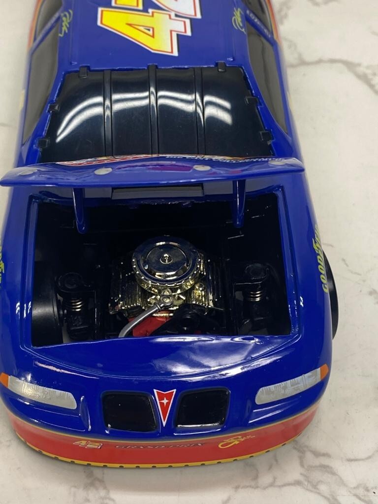 Picture 4 of 9