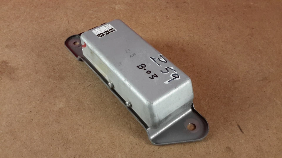 Módulo de control de bomba de combustible Acura MDX 2007-2013 37720RWCA01 OEM Foto 2 de 4