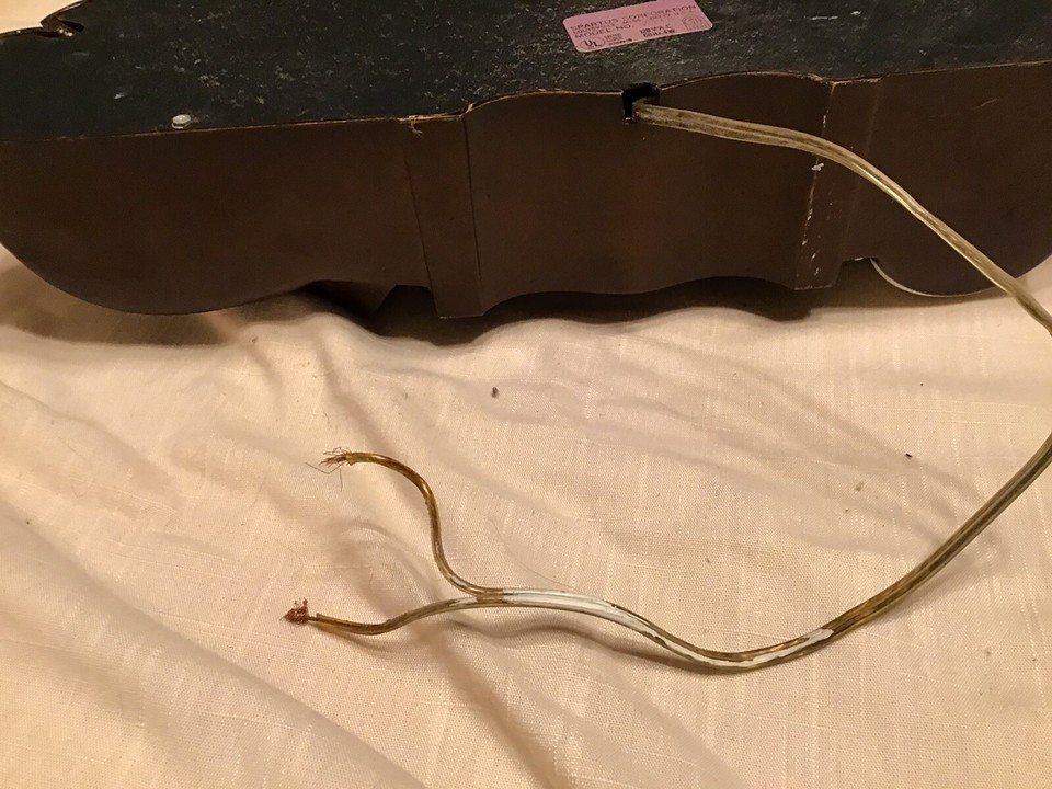 Vintage SPARTUS Electric Kitchen Wall Clock 10 x 15" For Parts or