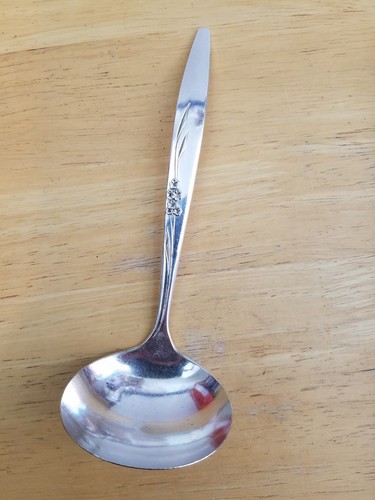 ONEIDA MIDCENTURY VINTAGE 1960 GENTLE ROSE/ENCHANTMENT SILVERPLATE"7"GRAVY LADLE - Picture 3 of 8