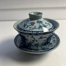 Colorful Yong Xing Japanese Sake Set 1 Sake Saucer-1 Lidded  See Pics