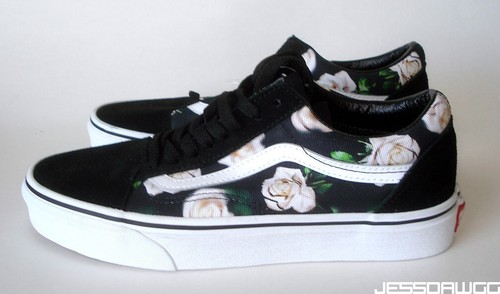 size 7 US Men Vans Romantic Floral shoes 500714 old skool sneakers US Women 8.5