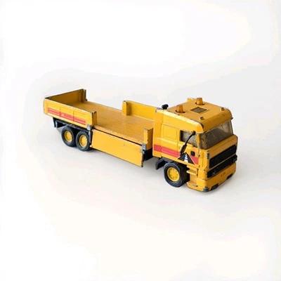 Matchbox Super Kings DAF Space Cab Dropside Pritsche und Anhänger K21 - Bild 1 von 4