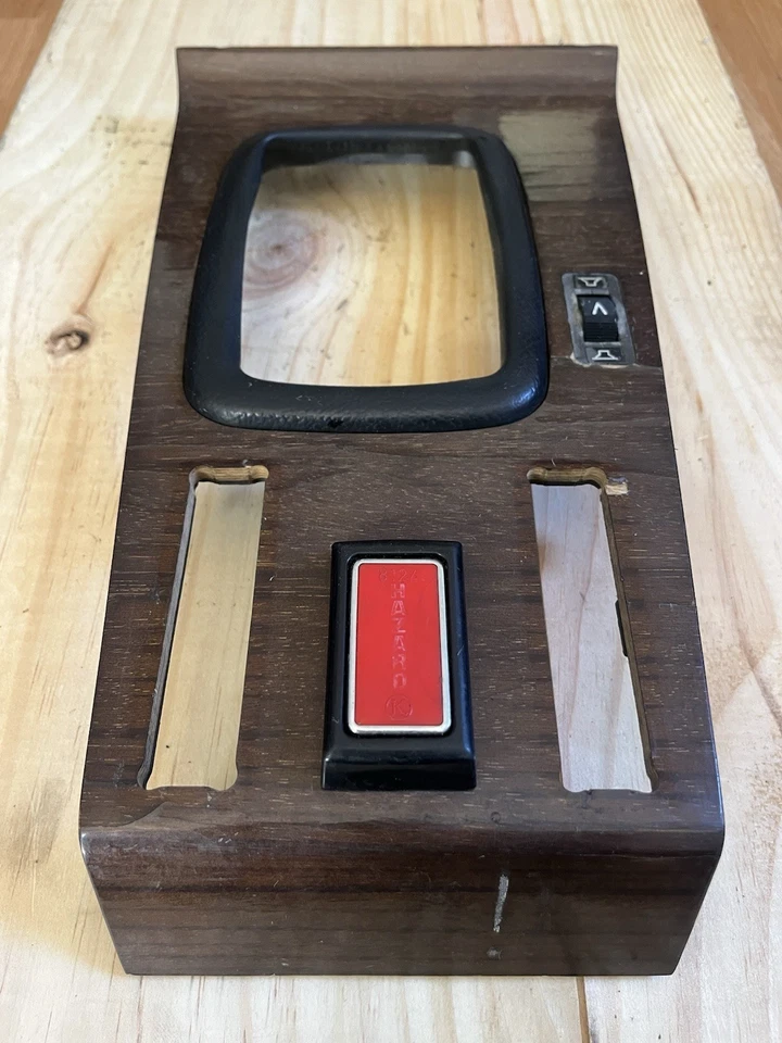 INTERRUPTOR VENTANA CONSOLA CENTRAL DELANTERA MERCEDES BENZ W116 300SD Foto 2 de 4