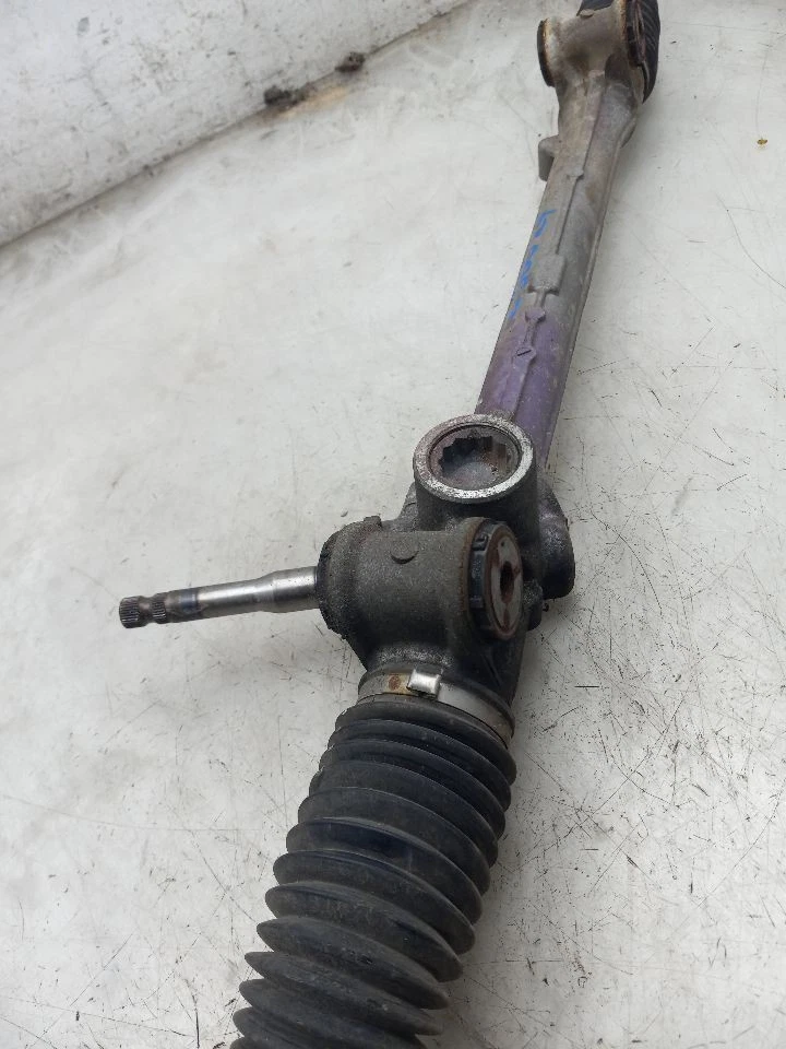 06-12 TOYOTA YARIS S BARRA DE CAMBIOS DE DIRECCIÓN Y PIÑÓN TRANSMISIÓN MANUAL Foto 2 de 4