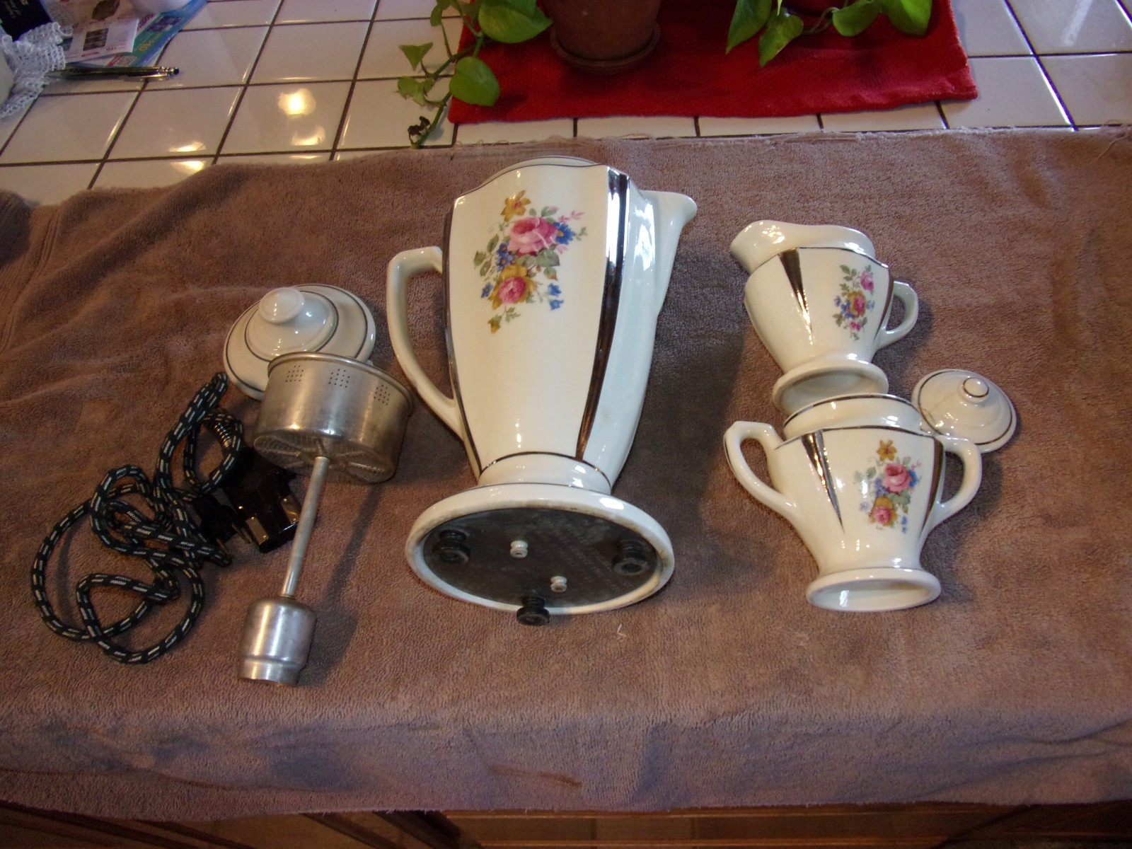 Porcelier Floral Coffee Pot No. 410 W/Cream And Sugar *Tested & Works*