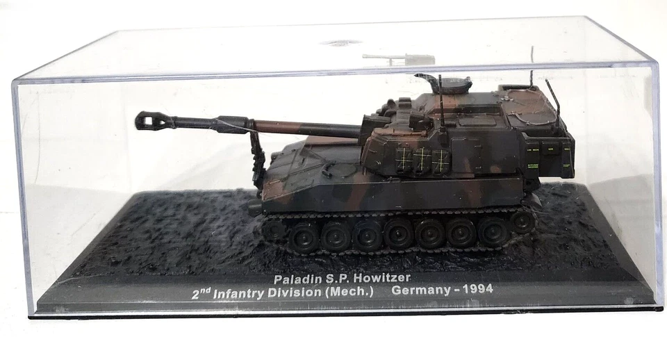 Combat Tanks 1:72 #20 Paladin S.P. Howitzer. 2nd Infantry Division Germany 1994 - Image 2 of 4