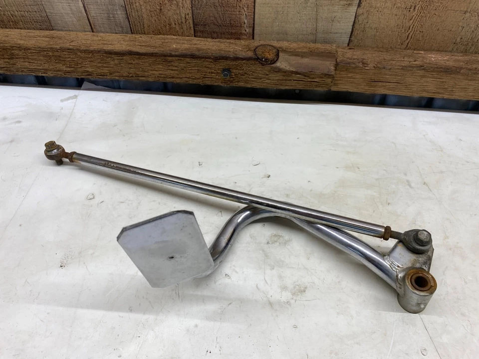 Kawasaki KZ1000 1989 89 Police KZ1000P OEM PEDAL DE FRENO PALANCA Y VARILLA Foto 3 de 4