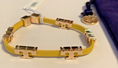 Tory Burch Women Serif T Single Wrap Bracelet Tory Gold  display picture 2