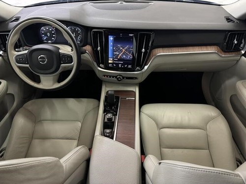 2022 Volvo S60 B5 Momentum Sedan 4D - Picture 2 of 12