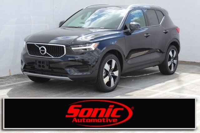 2020 Volvo XC40 Momentum 2020 Volvo XC40 Momentum 8 Miles ONYX BLACK METALLIC PAINT Sport Utility Interco