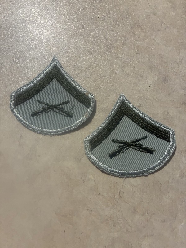 Vietnam USMC Woman  L/Cpl Chevrons Green / Marine Corps WM Summer Service.