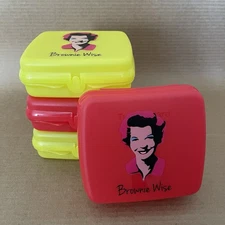Tupperware Sandwich Keeper (Set of 4) Brownie Wise Red Yellow Clamshell 8203 New
