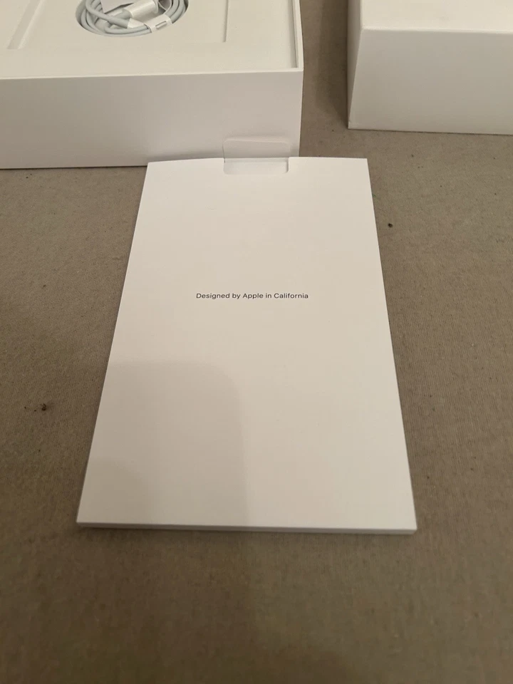 Apple iPad 8. Gen 32GB, Wi-Fi, 10,2 Zoll - Space Grau - Bild 4 von 4