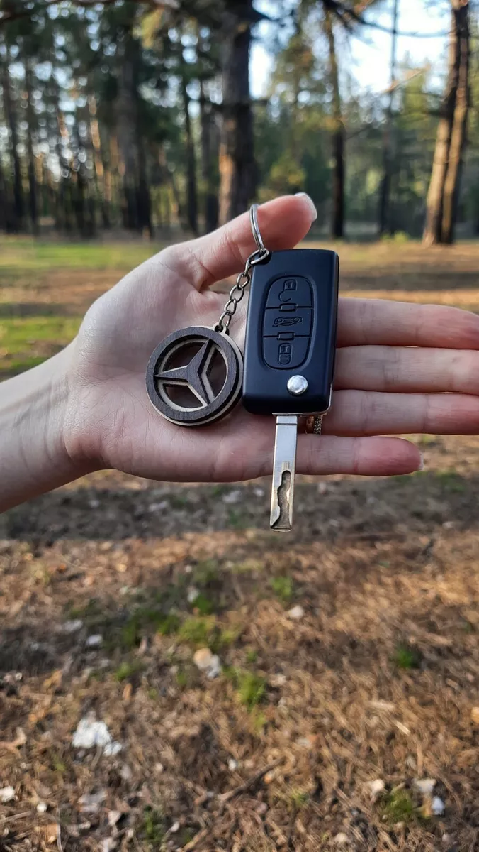 Best Price Wooden Mercedes Benz Keyring Key Laser Cut Wood Car Keychain  Natural