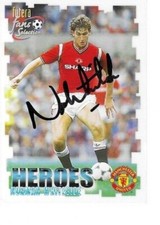 NORMAN WHITESIDE SIGNED MANCHESTER UTD FUTERA HEROES CARD