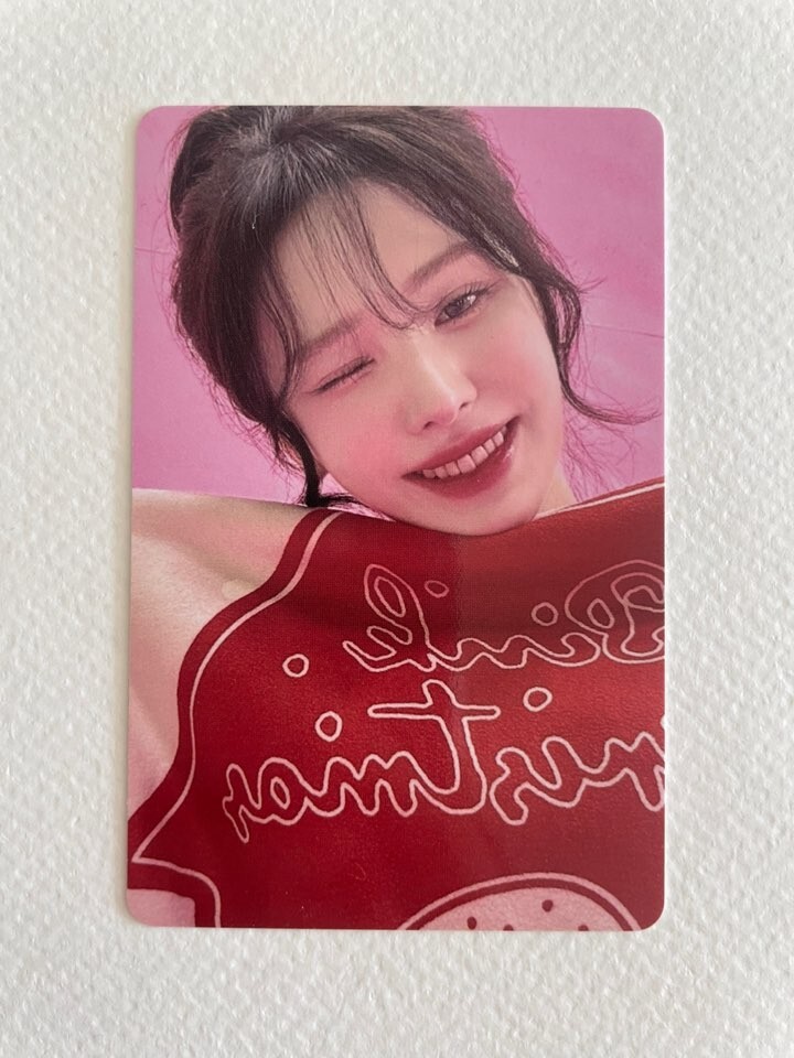 RED VELVET 2024 Pink Christmas Photocard Random Pack | eBay