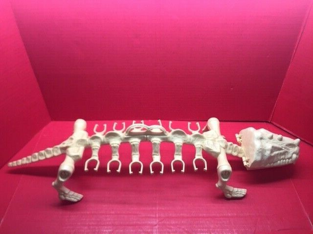 Battle Bones Transport 1984 He-Man MOTU Masters of the