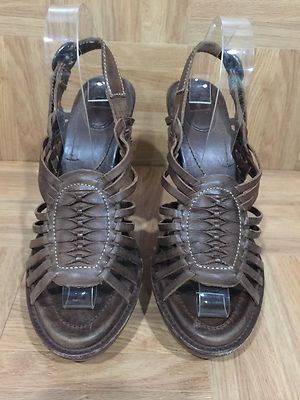 HOT!❤️ FRYE Joy Huarache Slingback Brown Leather Platform Heel Hipster Sz 