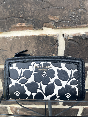 NWT $198 Kate Spade Knott Rosy Garden Embossed Zip Slim  display picture 3