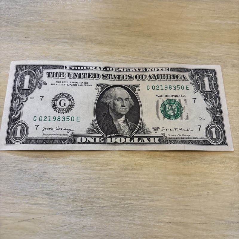 Birthday, Anniversary Note Uncirculated One Dollar 02/05/83  G02198350 E 2017 A￼