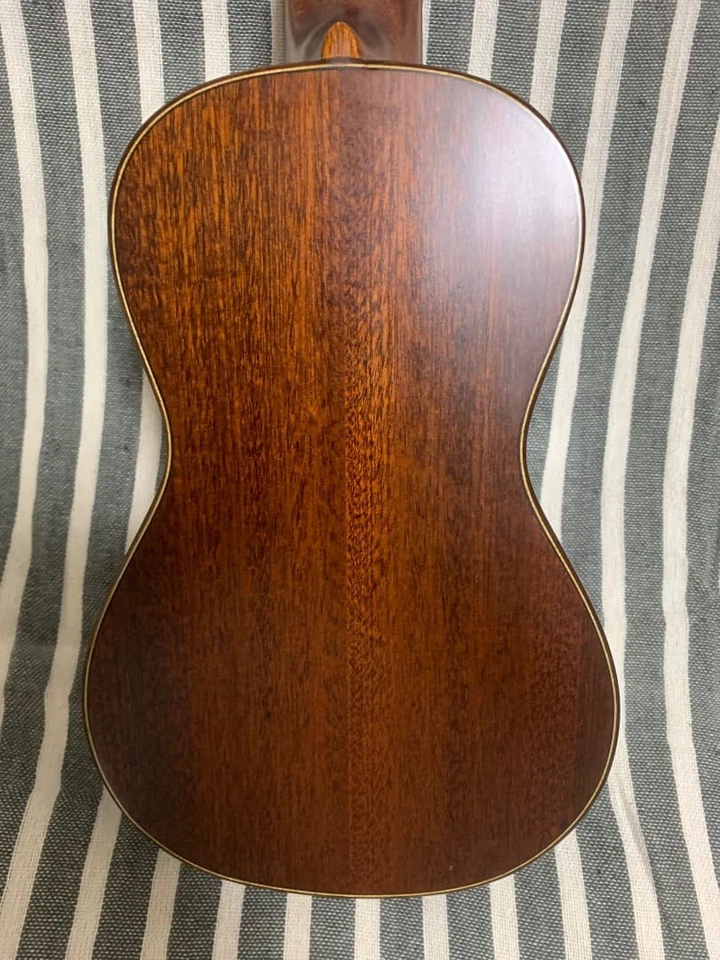 [Super rare! Gear peg specifications] LOCO DUK-RB soprano ukulele - Image 4 of 4