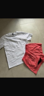 on Jungen 2-teiliges Shorts-Set S: weißes Kurzarm T-Shirt & rote Shorts