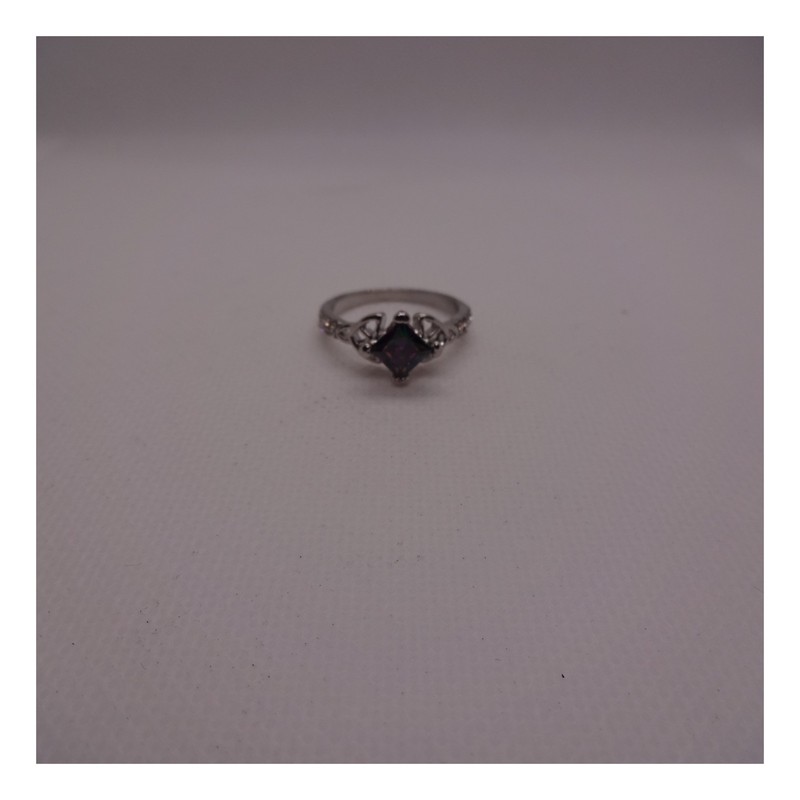 Mystic Topaz Celtic Knot Ring Sz 9 Silver Tone Square Gemstone Accent Stones