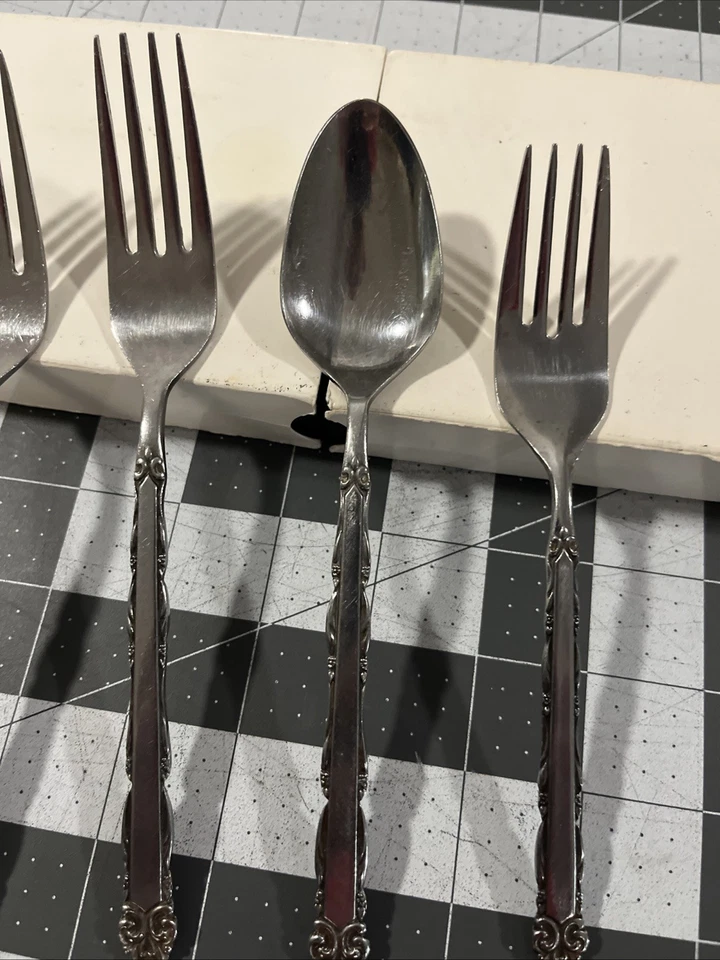 Ecko Eterna Mary Ellen (2) Dinner (1) Salad Fork (1) Oval Soup Spoon Stainless - Image 4 of 4